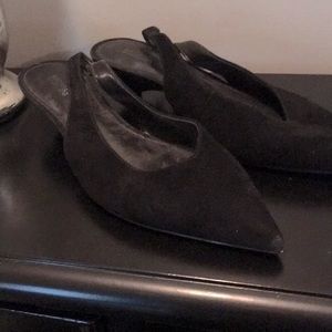 Michael Kors Kitten Heel pumps